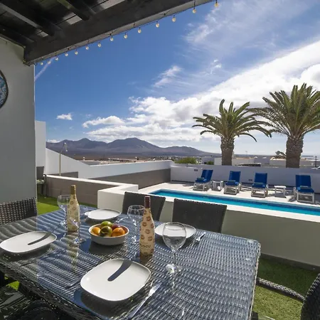 Exquisite Lanzarote Nova Vista 4 Bedrooms Spectacular Sea Views Private Pool Villa Playa Blanca (Lanzarote)