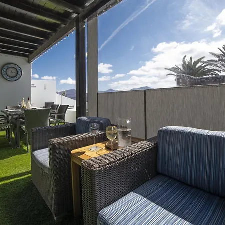 Exquisite Lanzarote Nova Vista 4 Bedrooms Spectacular Sea View וילה פלאיה בלנקה