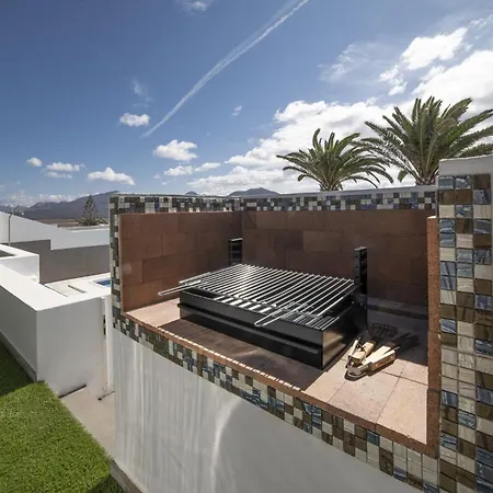 וילה Exquisite Lanzarote Nova Vista 4 Bedrooms Spectacular Sea View פלאיה בלנקה